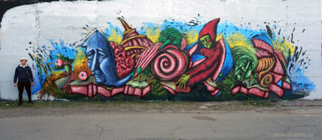 Expressive mural painting in Prague, 2023, by Oliver Leo